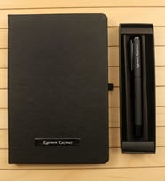 Kişiye Özel Mat Siyah Roller Kalem& Siyah Termo Defter Hediye Seti