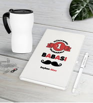 BK Gift Kişiye Özel Dünyanın 1 Numaralı Babası Beyaz Defter Kalem Termos Mug Seti (Model 1)