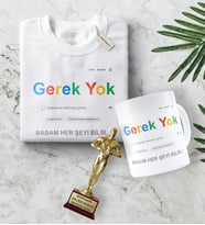 BK Gift Kişiye Özel Babam Her Şeyi Bilir Tişört Kupa Oscar Ödülü Hediye Seti (Model 1)
