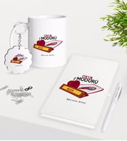 BK Gift Kişiye Özel Okul Müdürü Kupa Anahtarlık Beyaz Defter Kalem Hediye Seti-1 (Model 1)