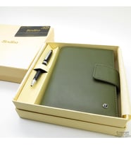Scrikss İsme Özel Haki Cep Ajandalı Hediye Seti - Mini Kalem - MD-1324  Cep Ajandası + Kalem  Scrikss Kalem  İsme Özel Kalem  Hediyelik Set