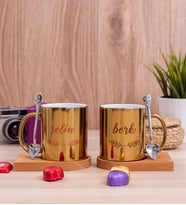 Sevgiliye Hediye İsimli Ahşap Altlıklı İkili Gold Kupa Bardak