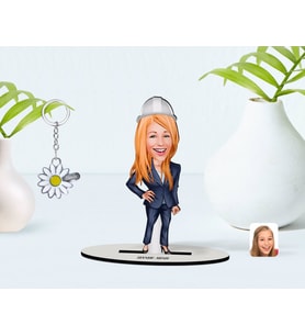 BK Gift Kişiye Özel Kadın Mühendis Karikatürlü 3D Ahşap Biblo ve İsimli Silver Papatya Anahtarlık (Model 1)