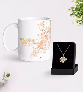 BK Gift Kişiye Özel Papatya Temalı En İyi Öğretmen Kupa Ve Papatya Kolye Hediye Seti-2 (Model 1)