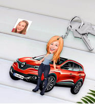 BK Gift Kişiye Özel Bayan Renault Kadjar Figürlü Plakalı Ahşap Karikatür Anahtarlık-1 (Beyaz)