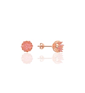 Söğütlü Silver Gümüş Lotus çiçeği modeli pembe renkli taşlı küpe