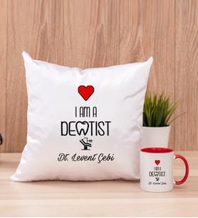 Dentist Kare Yastık ve Kırmızı Kupa Bardak