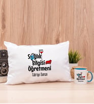 Sağlık Bilgisi Öğretmeni Dikdörtgen Yastık ve Mavi Kupa Bardak