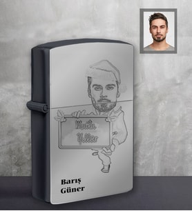 Kişiye Özel Yılbaşı Erkek Karikatürlü Siyah Benzinli Çakmak Model-3