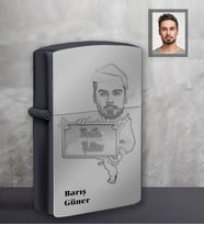Kişiye Özel Yılbaşı Erkek Karikatürlü Siyah Benzinli Çakmak Model-3