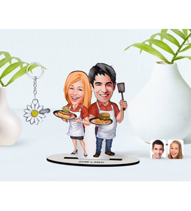 BK Gift Kişiye Özel Sevgililer Karikatürlü 3D Ahşap Biblo ve İsimli Silver Papatya Anahtarlık-57 (Model 1)