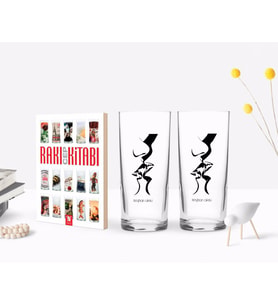 BK Gift Kişiye Özel Renkli Baskılı Öpücük Tasarımlı İkili Rakı Bardağı ve Rakı Cep Kitabı Hediye Seti-1 (Model 1)