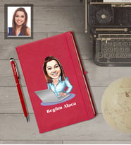Kişiye Özel Patron Karikatürlü  Kırmızı Defter Kalem Hediye Seti Bayan-7
