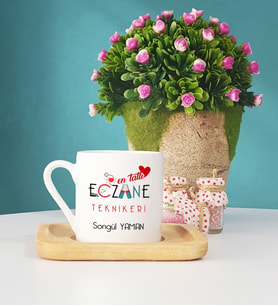 Mesajlı Eczane Teknikeri Ahşap Altlıklı Türk Kahvesi Fincanı