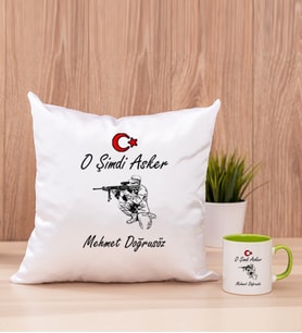 Askere Hediye Kare Yastık ve Yeşil Kupa Bardak