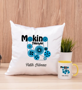 Makine Teknisyeni Kare Yastık ve Sarı Kupa Bardak
