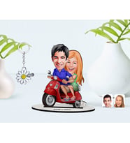 BK Gift Kişiye Özel Sevgililer Karikatürlü 3D Ahşap Biblo ve İsimli Silver Papatya Anahtarlık-10 (Model 1)
