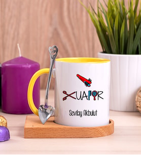 Bayan Kuaförü Ahşap Altlıklı Sarı Kupa Bardak