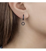 Afrodit Silver Roze Rengi Siyah Taşlı Sallantılı Halka Gümüş Küpe