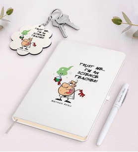 BK Gift Kişiye Özel Fen Bilimleri Öğretmeni Beyaz Defter Kalem Ve Anahtarlık Hediye Seti-5 (Model 1)