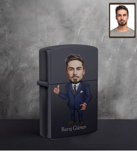 Kişiye Özel Patron Karikatürlü UV Baskılı Siyah Benzinli Çakmak Bay-19