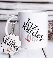 BK Gift Kişiye Özel Kız Kardeş Anlamı Beyaz Kupa ve Anahtarlık Hediye Seti (Model 1)