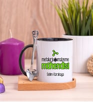 Metalurji ve Malzeme Mühendisi Ahşap Altlıklı Siyah Kupa Bardak