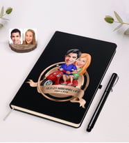BK Gift Kişiye Özel Yılın En Mükemmel Çifti Karikatürlü Siyah Defter ve Kalem Hediye Seti-10