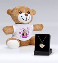 BK Gift Kişiye Özel İsimli Papatya Kolye ve Fotoğraflı Doğum Günü Peluş Ayıcık Hediye Seti-4 (Model 1)