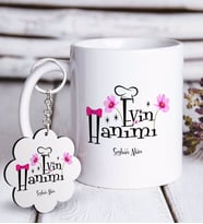 BK Gift Kişiye Özel Evin Hanımı Beyaz Kupa ve Anahtarlık Hediye Seti (Model 1)
