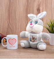 Sevgiliye Hediye Kalpli Beyaz Kupa Bardak ve Peluş Tavşan
