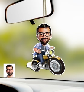 BK Gift Kişiye Özel Bay Motorcu Karikatürlü Ahşap Araba Dikiz Ayna Süsü (Çok Renkli)