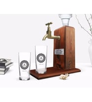 BK Gift Kişiye Özel Renkli Baskılı İsimli İkili Rakı Bardağı ve Ahşap Rakı Standı Hediye Seti-116 (Model 1)