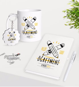BK Gift Kişiye Özel En İyi Sınıf Öğretmeni Kupa Anahtarlık Beyaz Defter Kalem Hediye Seti-5 (Model 1)