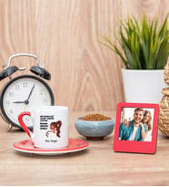 Bunun Havası Kime Kırmızı Kahve Fincanı ve Kırmızı Mini Fotoğraf Çerçevesi