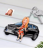 BK Gift Kişiye Özel Bayan Hyundai Tucson Figürlü Plakalı Ahşap Karikatür Anahtarlık-2 (Beyaz)