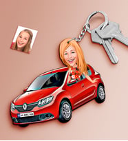 BK Gift Kişiye Özel Bayan Renault Sandero Figürlü Plakalı Ahşap Karikatür Anahtarlık (Beyaz)