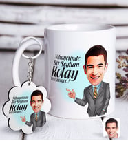 BK Gift Kişiye Özel Erkek Kolay Yetişmiyor Karikatürlü Beyaz Kupa ve Anahtarlık Hediye Seti-2 (Model 1)