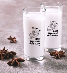 BK Gift Kişiye Özel Renkli Baskılı Rakı Şişesinde Balık Olsam İkili Rakı Bardağı Seti (Beyaz)