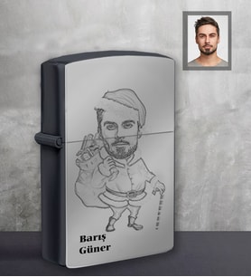 Kişiye Özel Yılbaşı Erkek Karikatürlü Siyah Benzinli Çakmak Model-1