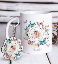BK Gift Kişiye Özel Sevgililer Günü Fotoğraflı Sonsuz Takvimli Beyaz Kupa ve Anahtarlık Hediye Seti-3 (Model 1)