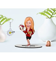 BK Gift Kişiye Özel Kadın Emlakçı Karikatürlü 3D Ahşap Biblo ve İsimli Silver Papatya Anahtarlık-2 (Model 1)