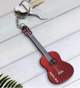 BK Gift Kişiye Özel İsimli Gitar Enstrüman Ahşap Anahtarlık-3 (Beyaz)