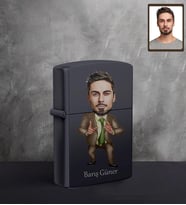 Kişiye Özel Patron Karikatürlü UV Baskılı Siyah Benzinli Çakmak Bay-10