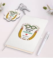 BK Gift Kişiye Özel Dünyanın En İyi Öğretmeni Beyaz Defter Kalem Ve Anahtarlık Hediye Seti-22 (Model 1)