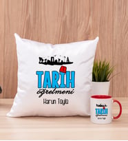 Tarih Öğretmeni Kare Yastık ve Kırmızı Kupa Bardak