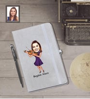 Kişiye Özel Kemancı Karikatürlü Gri Defter Kalem Hediye Seti   Bayan-1