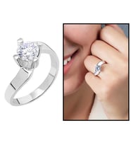 Starlight Diamond Pırlanta Montür Asimetrik 925 Ayar Gümüş Bayan Tektaş Yüzük