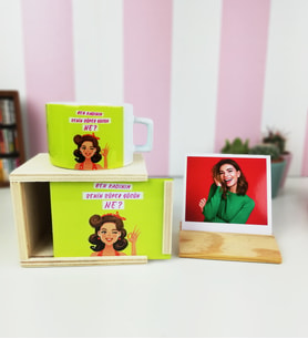 Kişiye Özel Ahşap Fotoğraf Tutucu Ve Ben Kadınım Tasarımlı Kutulu Kupa
