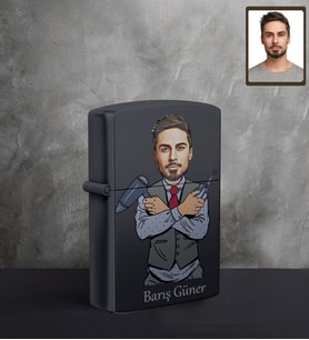 Kişiye Özel Berber Karikatürlü UV Baskılı Siyah Benzinli Çakmak Bay-1